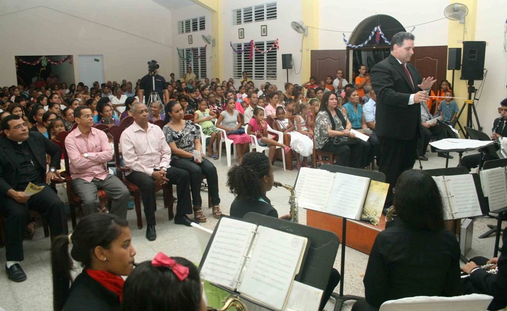 La comunidad de Jamao al Norte llenó la iglesia Nuestra Señora de la Asunción